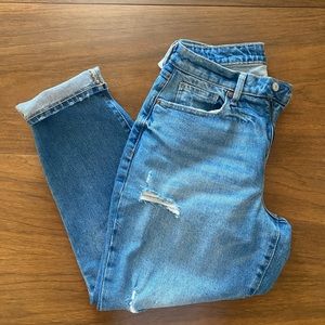 Old Navy high rise, curvy, OG straight distressed jeans. Size 12. New with tags.